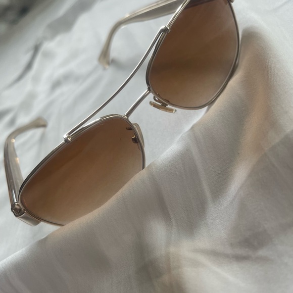 Coach Sunglasses HC7064 L151 with Case - Picture 6 of 9